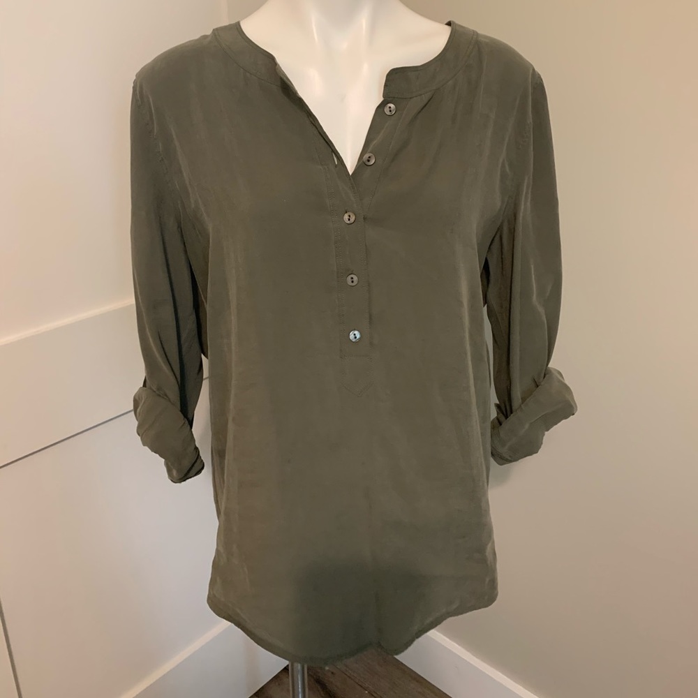 Chico’s olive green tunic top